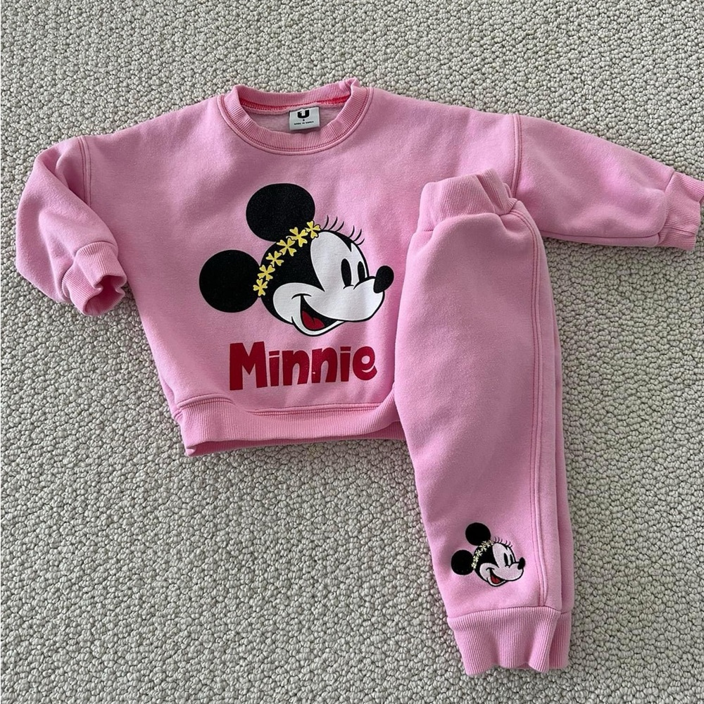 Disney Minnie Pink Sweatsuit